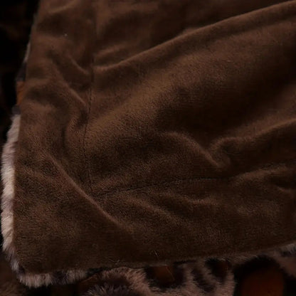 Cozy Leopard Print Throw Blanket for Home Decor and Warmth