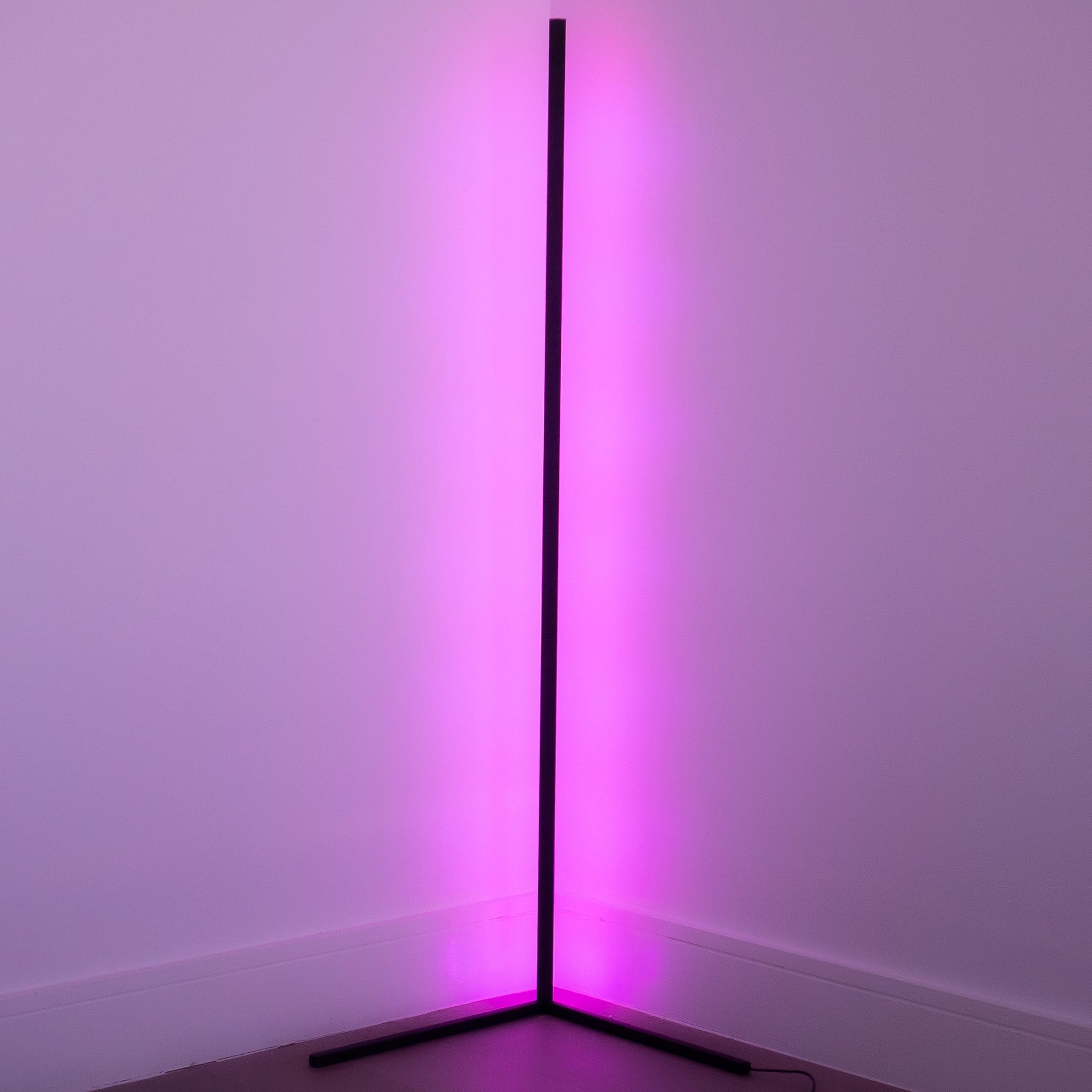 Slim LED-Ecklampe, dimmbar, Wohnzimmer & Schlafzimmer