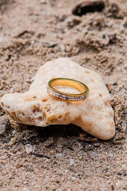 Alleria - Gold Diamond Ring — bringing modern charm to your space.