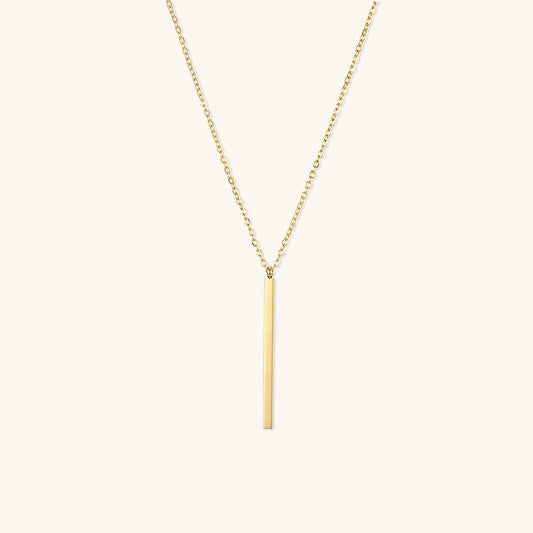Collier Nadine - Barre Verticale — parfait pour celles qui privilégient le confort et le design.
