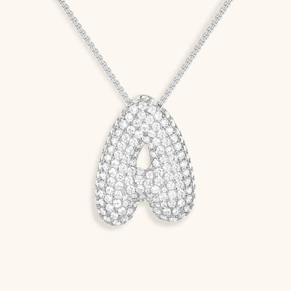 Collier Esme - Initiale en forme de bulle avec diamant — conçu pour inspirer votre style de vie.