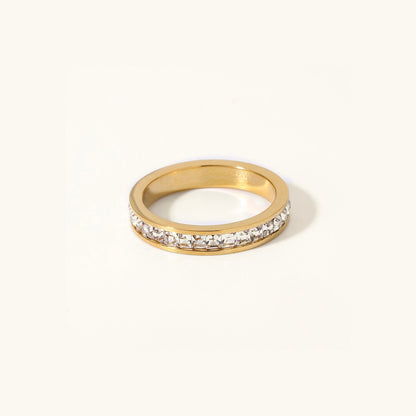 Alleria - Gold Diamond Ring — bringing modern charm to your space.