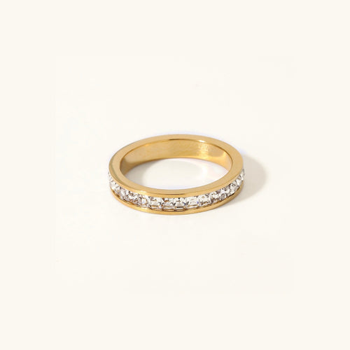 Alleria - Gold Diamond Ring — bringing modern charm to your space.