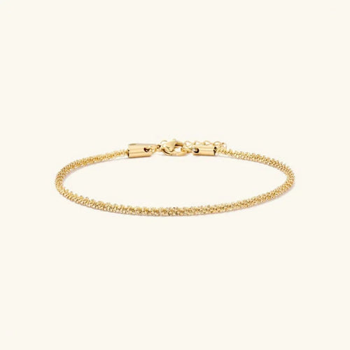 Samantha - Bracelet de cheville à chaîne — apporte une touche de charme moderne à votre espace.