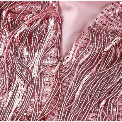 Dames Mini-Kleid mit Trägern et Fransen mit Federbesatz