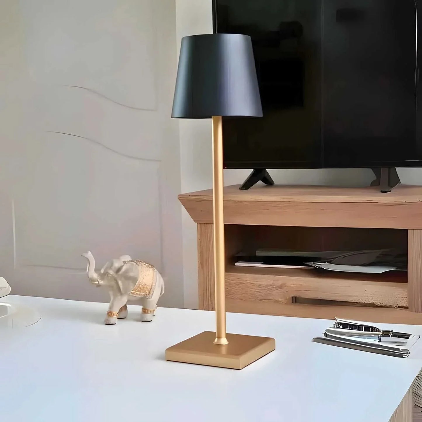 Wireless Modern Touch Table Lamp - Stylish LED Home Lighting
