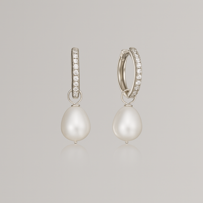 Boucles d'oreilles créoles pendantes en or style diamant — conçues pour une qualité au quotidien.