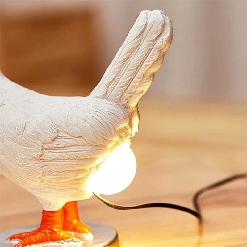 Lampe de table LED en forme de poulet, un accessoire original pour la décoration du salon