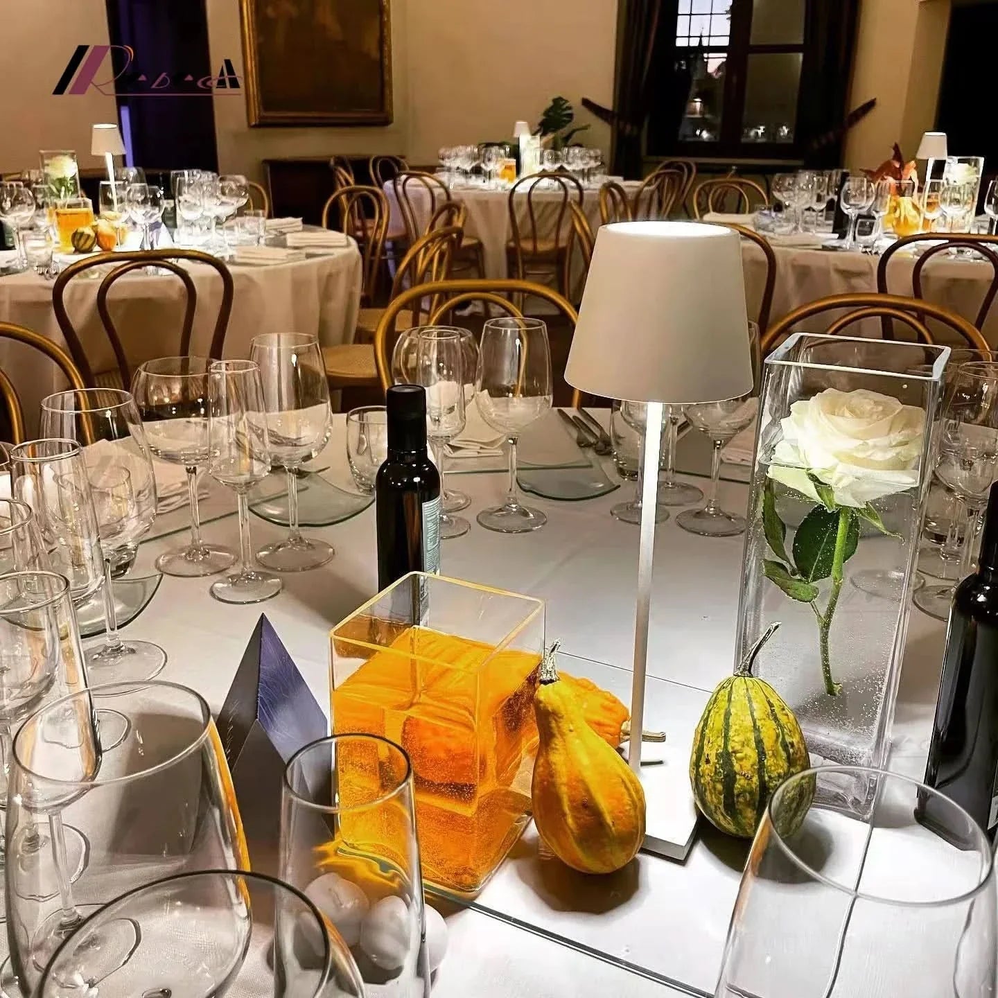 Wireless Modern Touch Table Lamp - Stylish LED Home Lighting