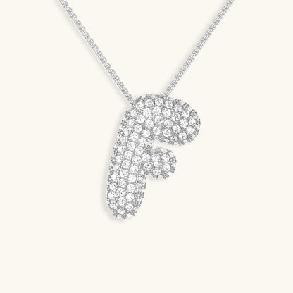 Collier Esme - Initiale en forme de bulle avec diamant — conçu pour inspirer votre style de vie.