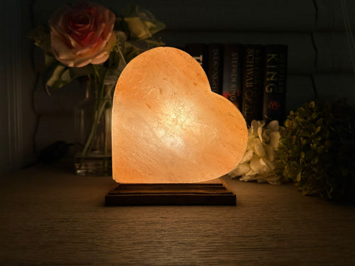 Lampe de sel naturel de l'Himalaya - Lampe en cristal en forme de cœur pour la décoration et le bien-être de la maison