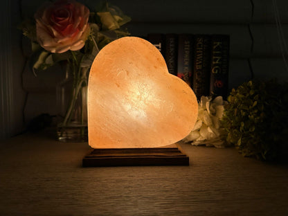 Lampe de sel naturel de l'Himalaya - Lampe en cristal en forme de cœur pour la décoration et le bien-être de la maison