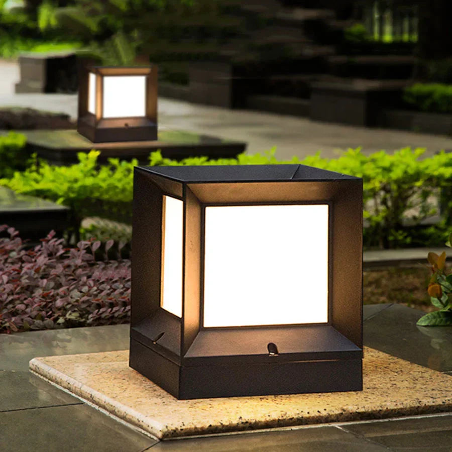 Lampadaire cubique noir moderne pour extérieur | Lampe pilier élégante pour jardin