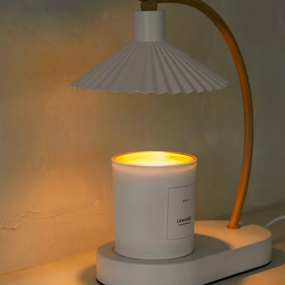 Lampe chauffe-bougie à huiles essentielles pour l'aromathérapie et la diffusion de parfum dans la maison