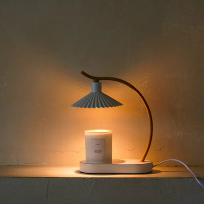 Lampe chauffe-bougie à huiles essentielles pour l'aromathérapie et la diffusion de parfum dans la maison