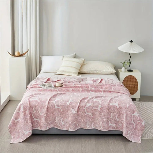 Plaid en coton rose doux pour une décoration intérieure chaleureuse et confortable