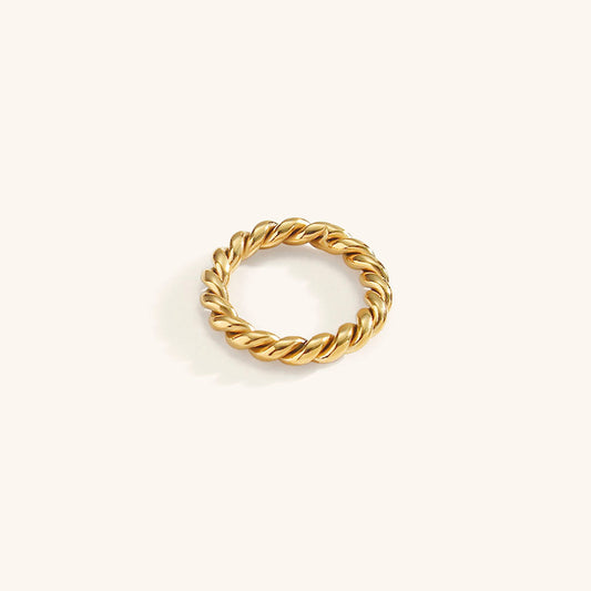 Kelly - Classic Twisted Ring — bringing modern charm to your space.