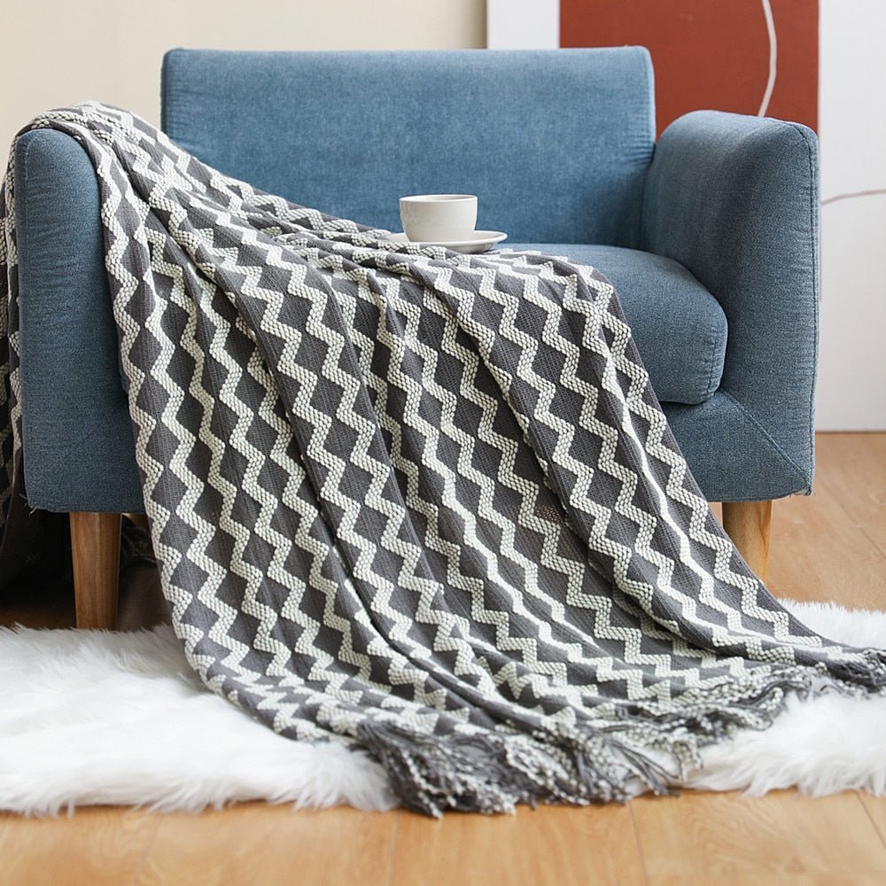 Cozy Weighted Knitted Throw Blanket for Sofa or Bed - Soft & Textured