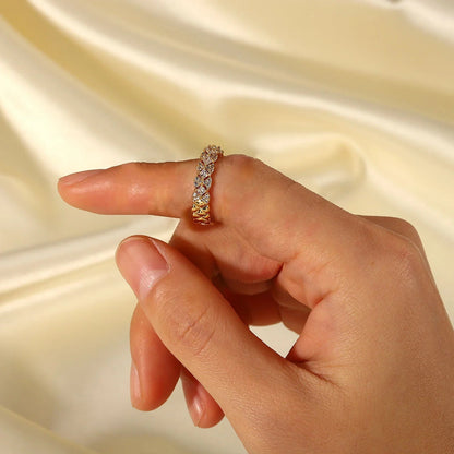 Bague Nell à motifs dorés — apporte une touche de charme moderne à votre espace.