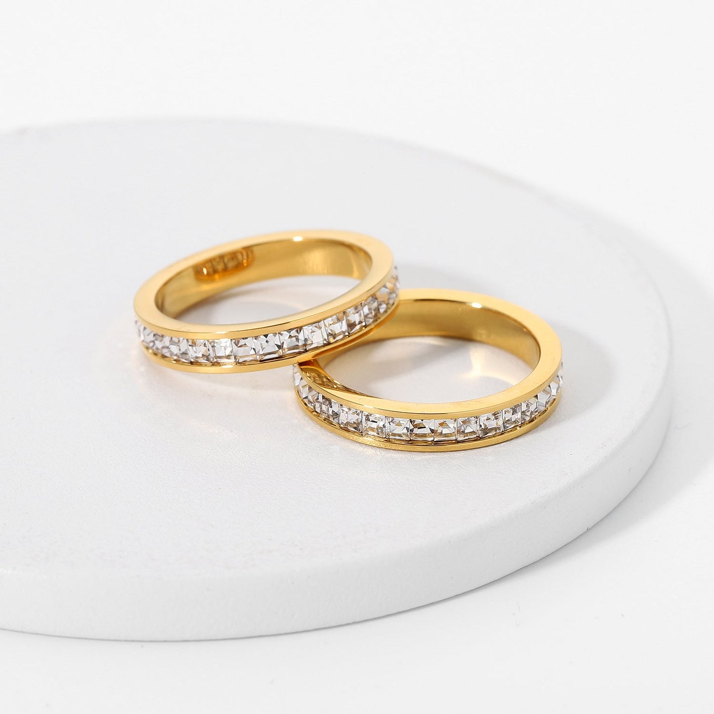 Alleria - Gold Diamond Ring — bringing modern charm to your space.