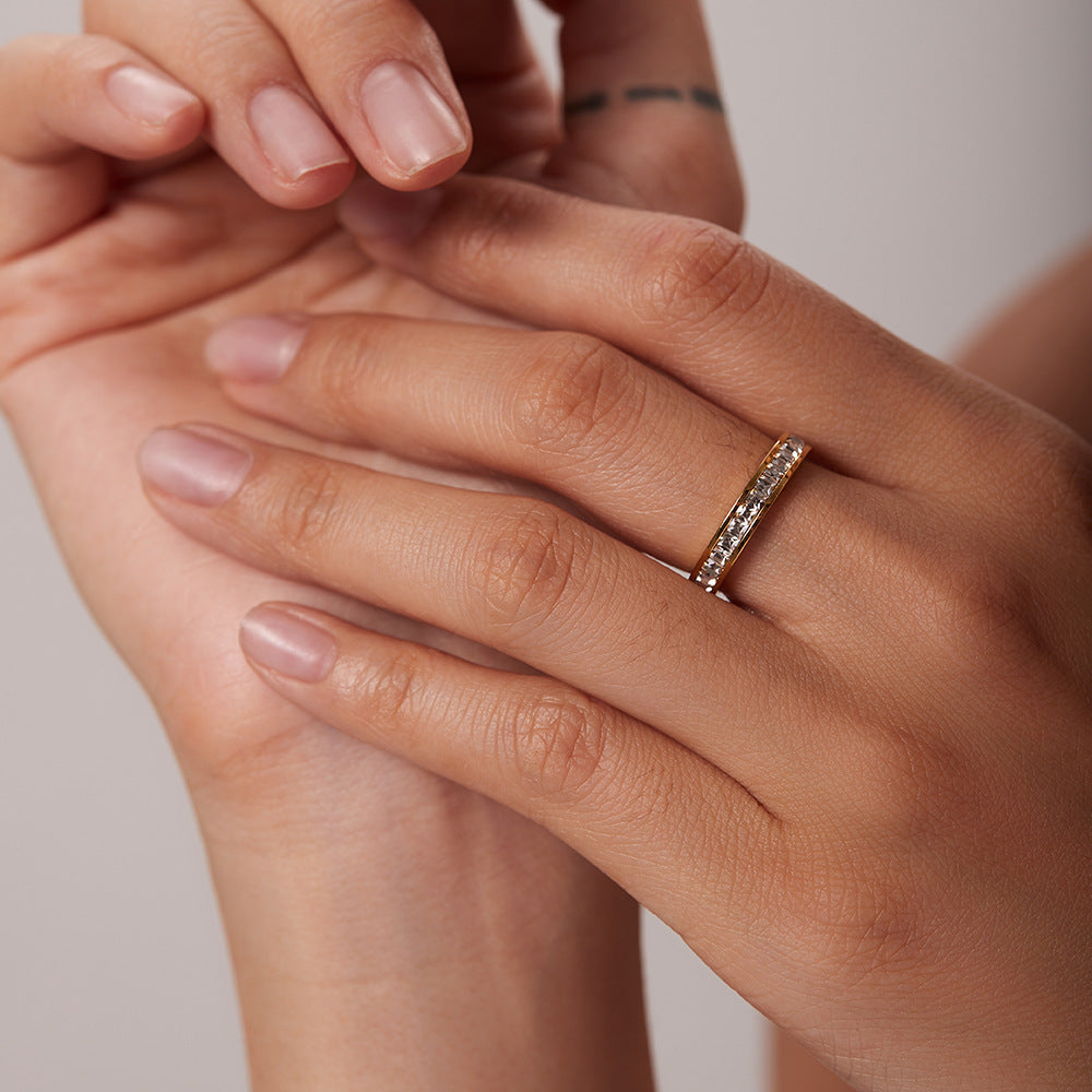 Alleria - Gold Diamond Ring — bringing modern charm to your space.