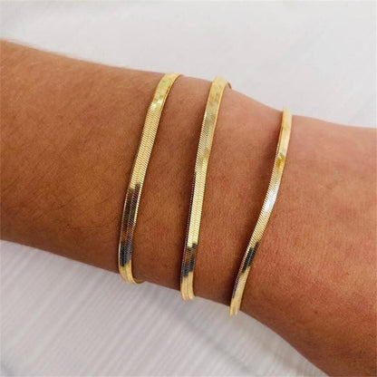 Bracelet Mara - Motif chevrons audacieux — conçu pour inspirer votre style de vie.