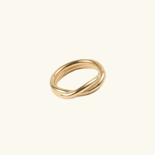 Lena - Bague torsadée en or — conçue pour inspirer votre style de vie.