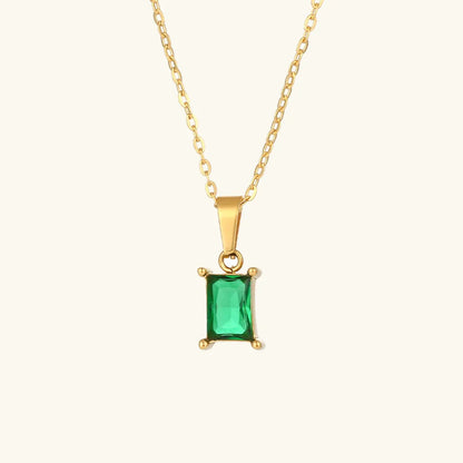 Collier Maddie - Émeraude Verte — parfait pour celles qui privilégient le confort et le design.