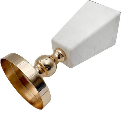 Élégant bougeoir pyramidal en marbre doré pour la décoration intérieure et les cadeaux