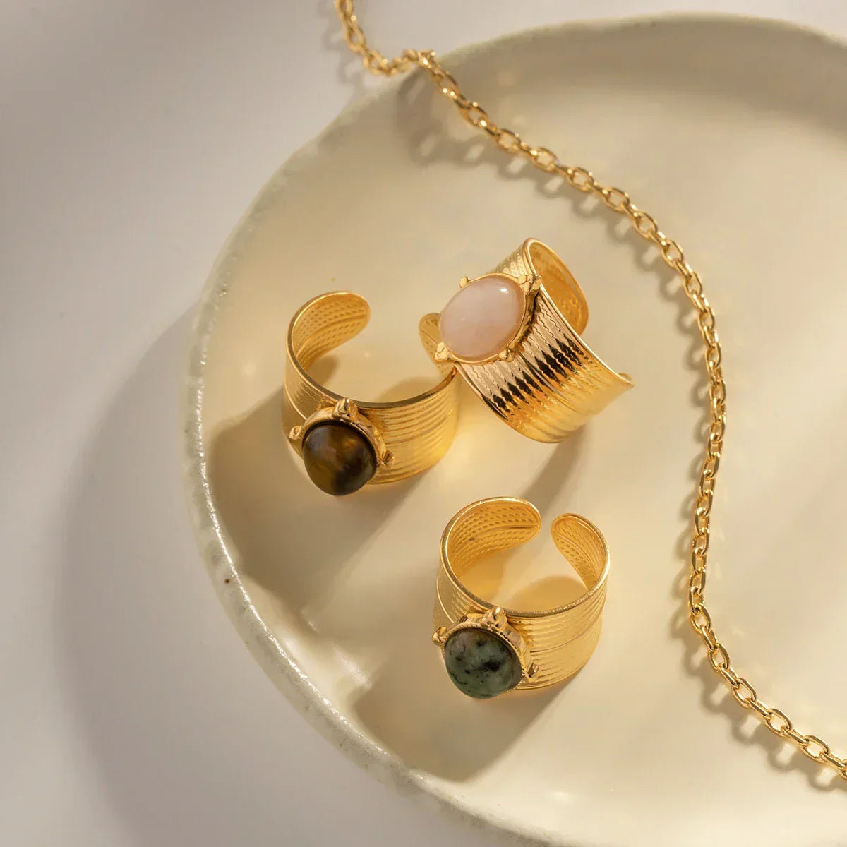 Paisley - Pearl Gold Ring — crafted for everyday quality.