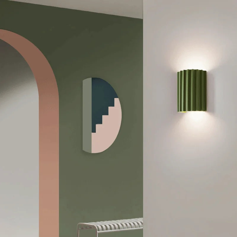 Applique murale scandinave côtelée – Luminaire moderne et minimaliste
