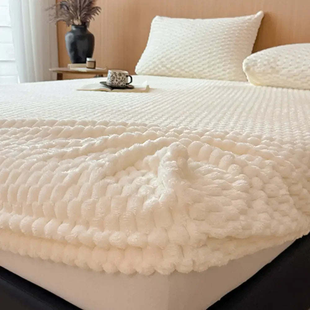 Ensemble de literie avec protège-matelas ajusté en peluche douce et hypoallergénique (Royaume-Uni)