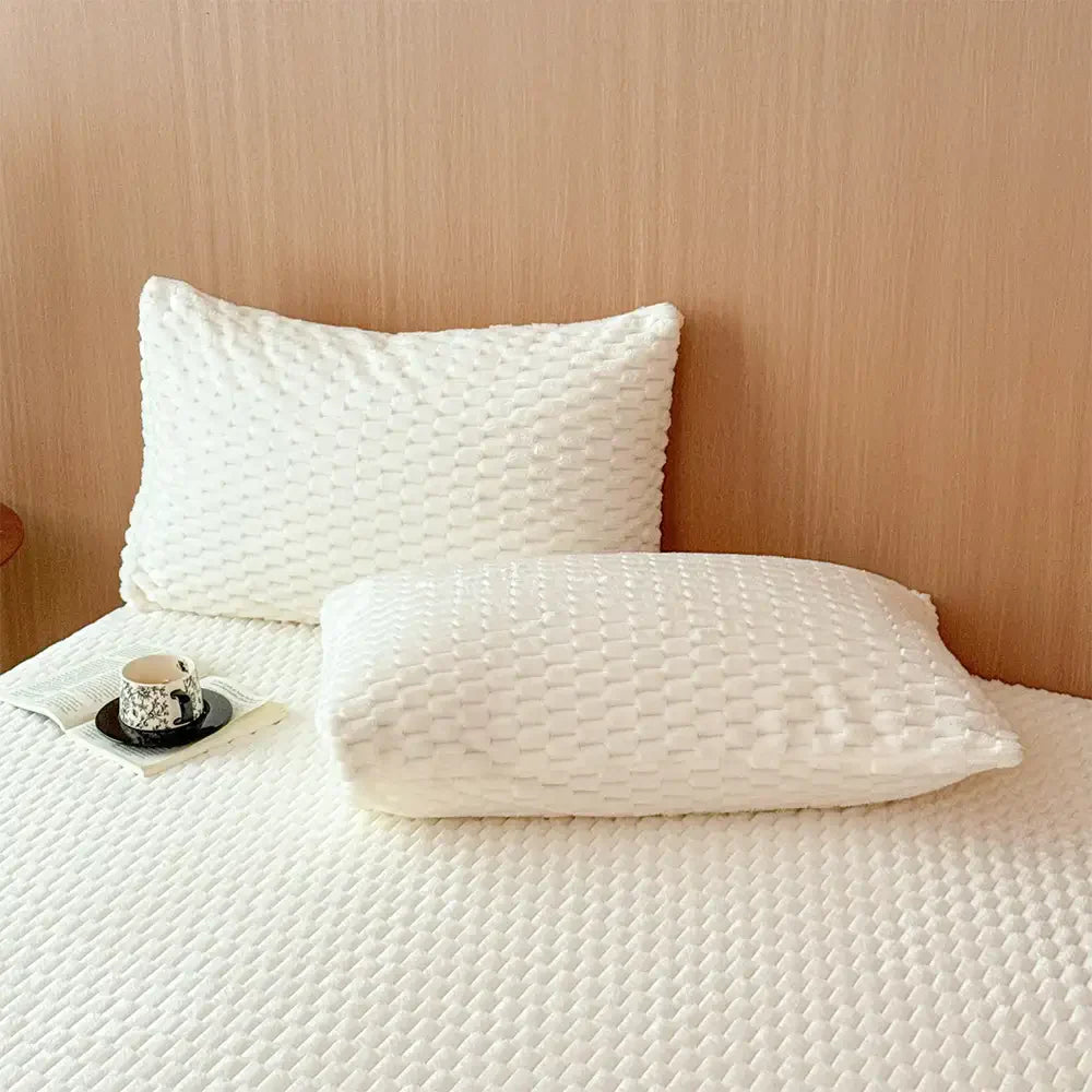 Ensemble de literie avec protège-matelas ajusté en peluche douce et hypoallergénique (Royaume-Uni)