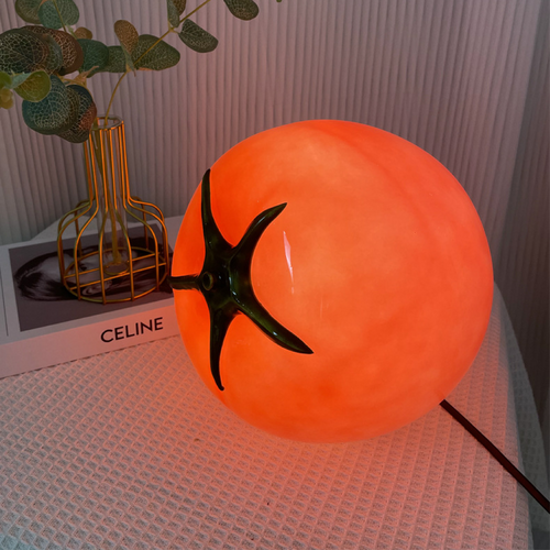 Lampe de table LED en forme de tomate | Décoration de cuisine moderne et éclairage unique