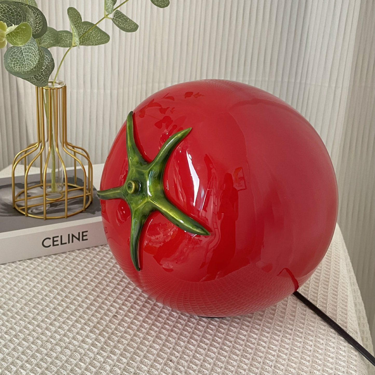 Lampe de table LED en forme de tomate | Décoration de cuisine moderne et éclairage unique