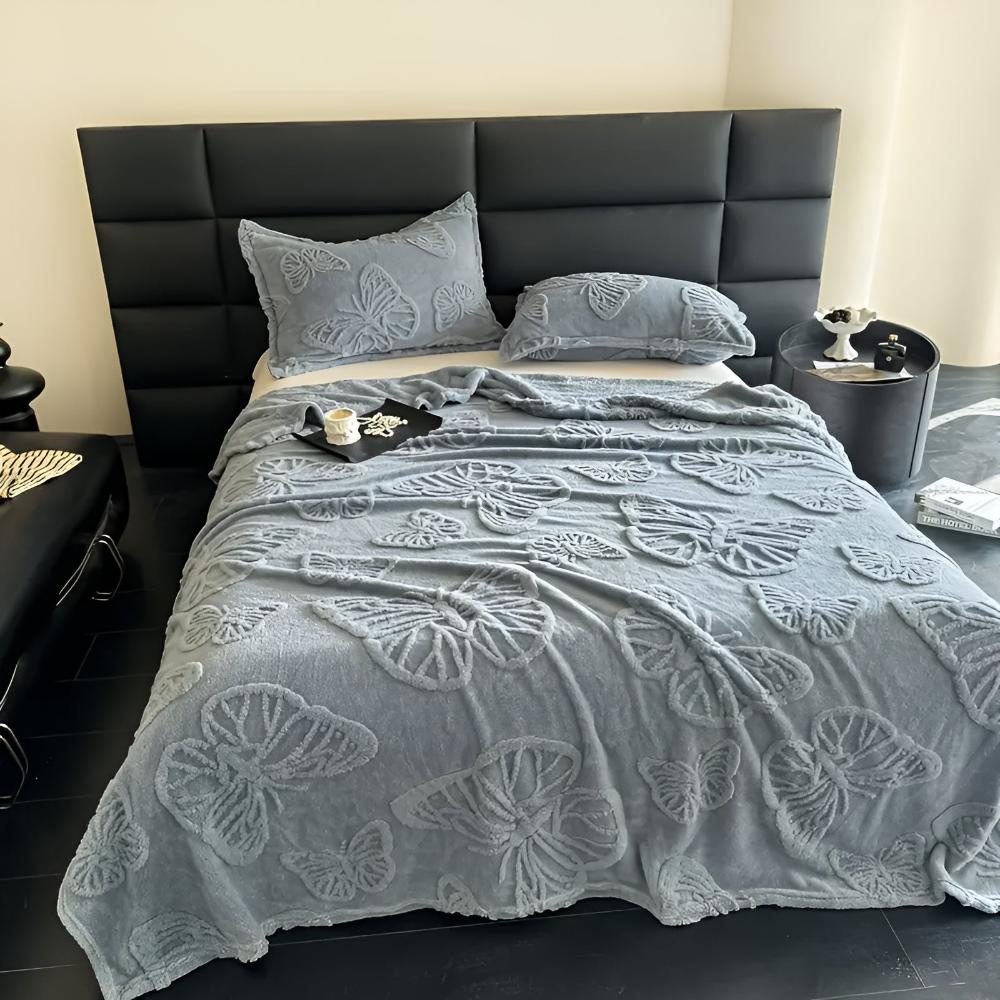 Plaid en flanelle jacquard douce à papillons pour une décoration intérieure chaleureuse