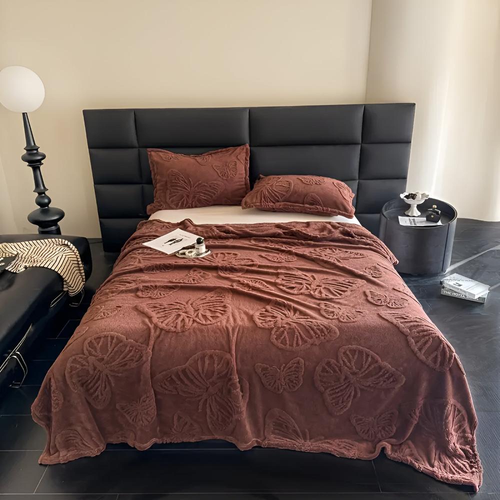 Plaid en flanelle jacquard douce à papillons pour une décoration intérieure chaleureuse