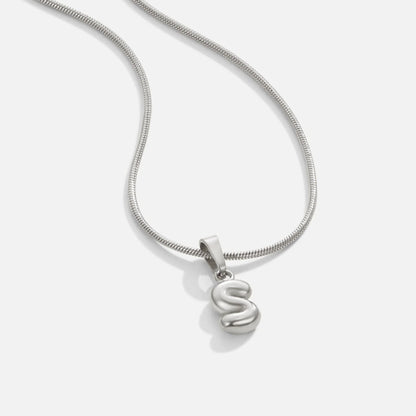 Collier Esme - Lettre Bulle Argent — conçu pour inspirer votre style de vie.