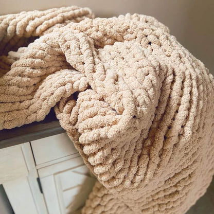 Cozy Chunky Knit Throw Blanket for Home Decor and Warmth