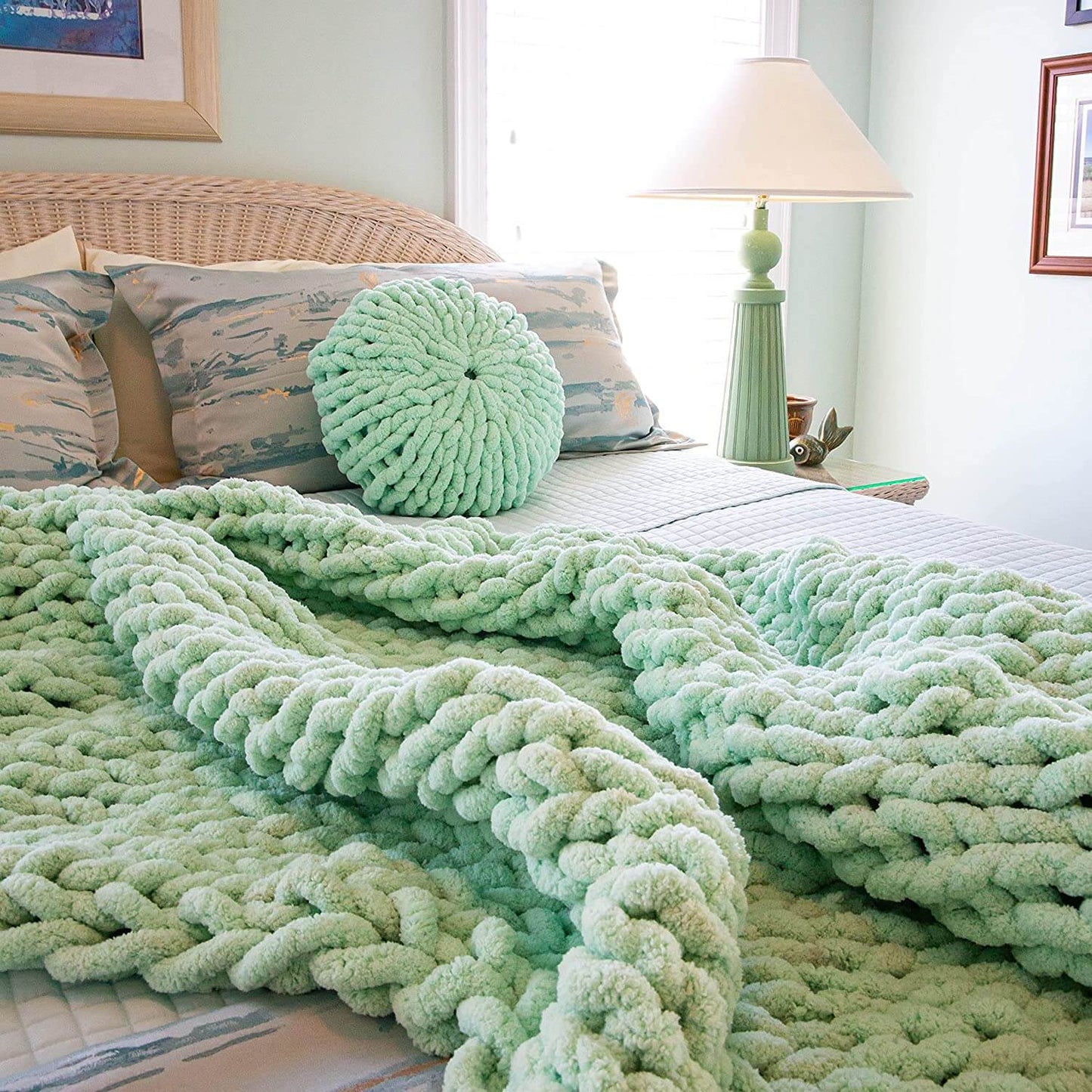 Cozy Chunky Knit Throw Blanket for Home Decor and Warmth