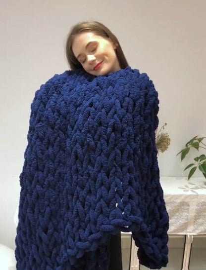 Cozy Chunky Knit Throw Blanket for Home Decor and Warmth