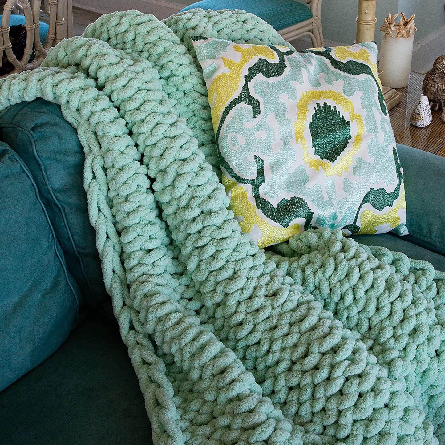 Cozy Chunky Knit Throw Blanket for Home Decor and Warmth