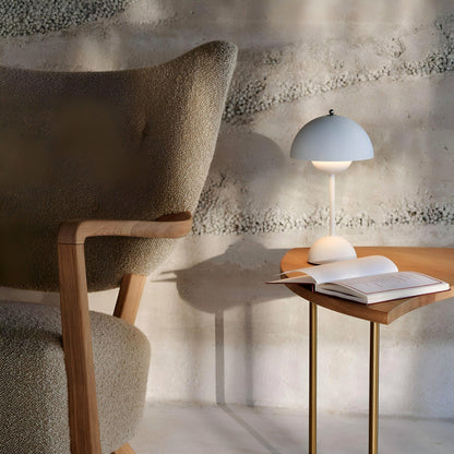 Lampe de table LED scandinave à intensité variable et à économie d'énergie pour la décoration intérieure