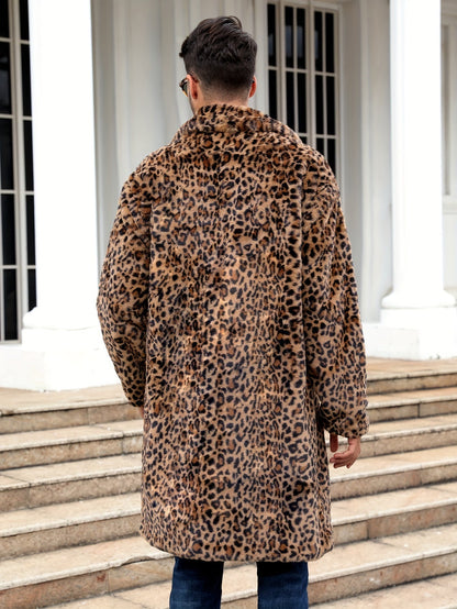 Manteau en fausse fourrure - Männlicher flauschiger mittellanger Kunstpelzmantel für den Winter