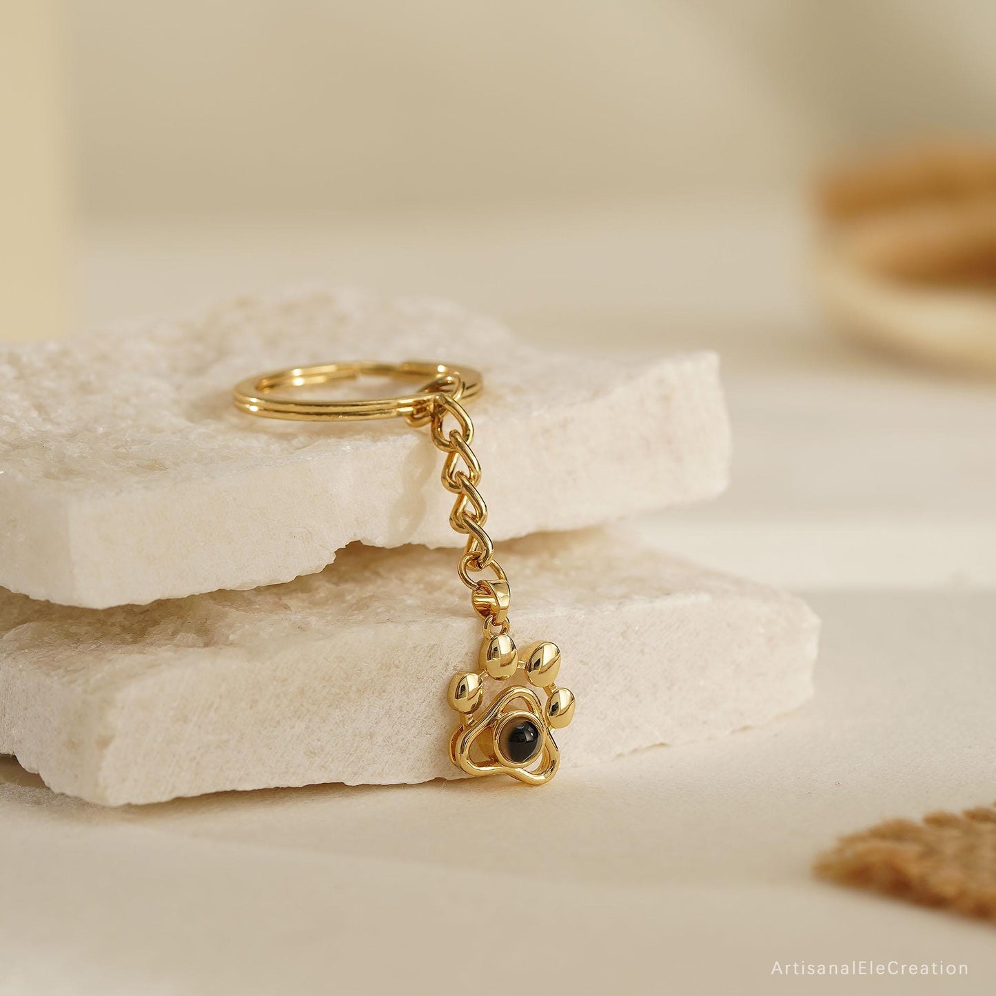 Personalized Projection Photo Keychain — crafted for everyday quality.