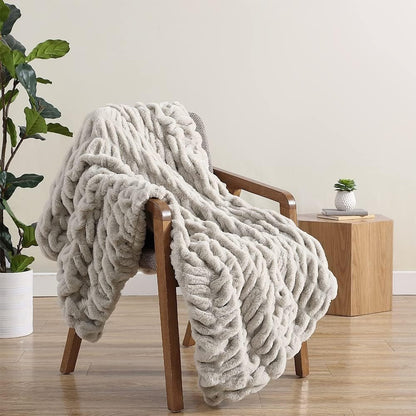 Cozy Faux Fur Throw Blanket for Home Decor and Warmth