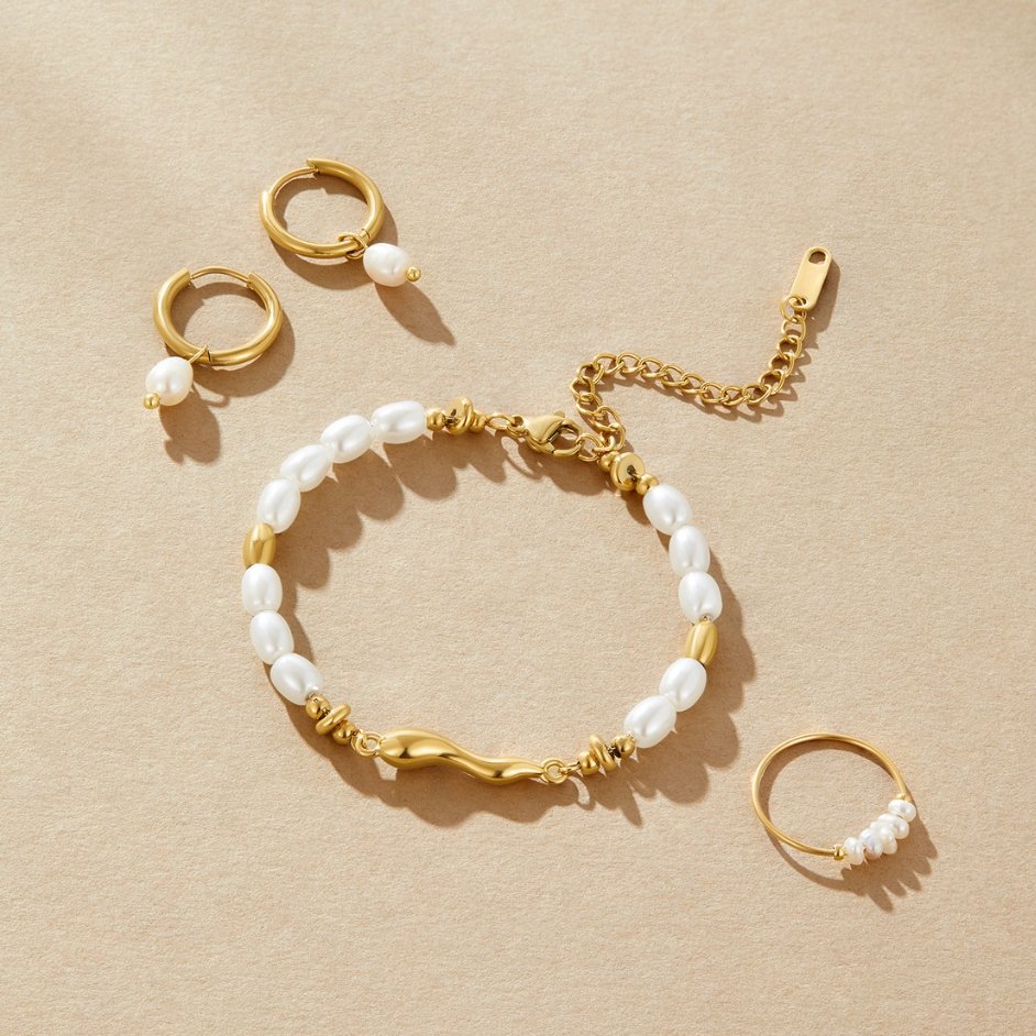 Umara - Pearl Beads Bracelet — crafted for everyday quality.