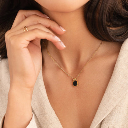 Cora - Black Shell Pendant Necklace — crafted for everyday quality.