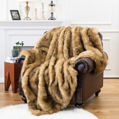 Stylish Faux Fur Weighted Blanket for Cozy Comfort and Warmth