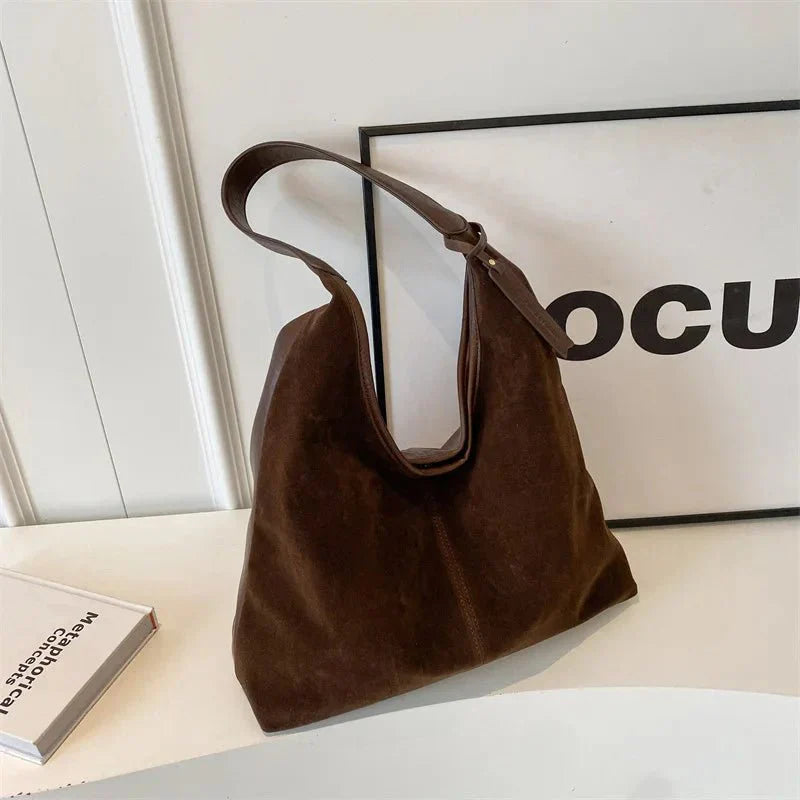 Mela - Vintage Wildledertasche für jede Gelegenheit